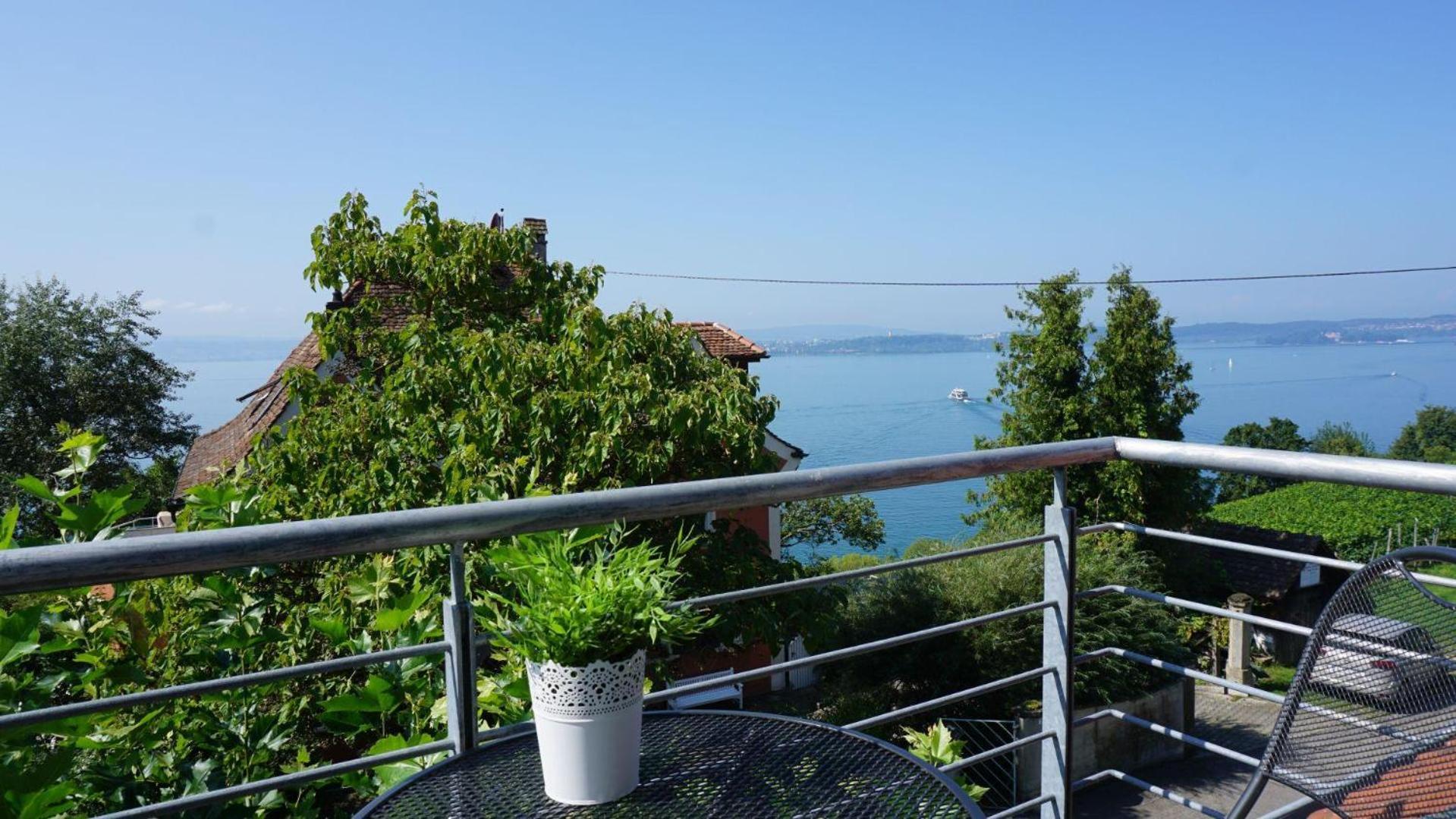 Ferienwohnung Weitsicht Meersburg Bagian luar foto